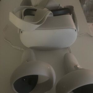 Oculus Newest Quest 2 VR Headset 256GB New/used